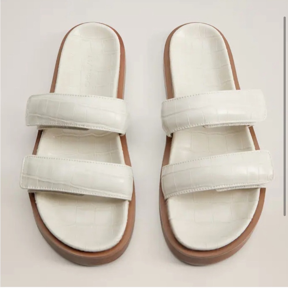 Mango. Croc-effect strap sandal. Size 6
